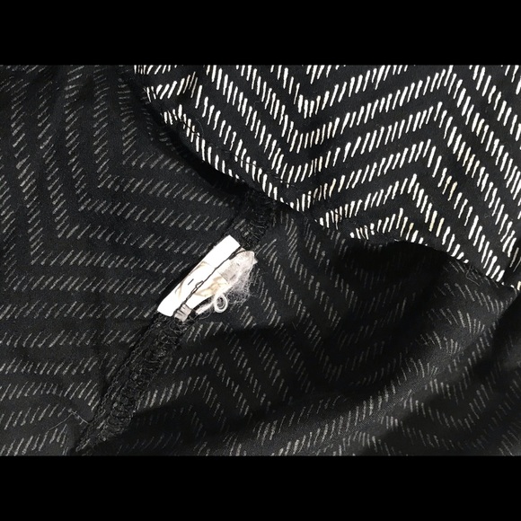 Old Navy Camisole - Picture 5 of 6